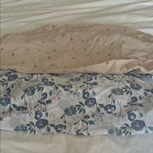 Set of 2 Muslin Crib Sheets